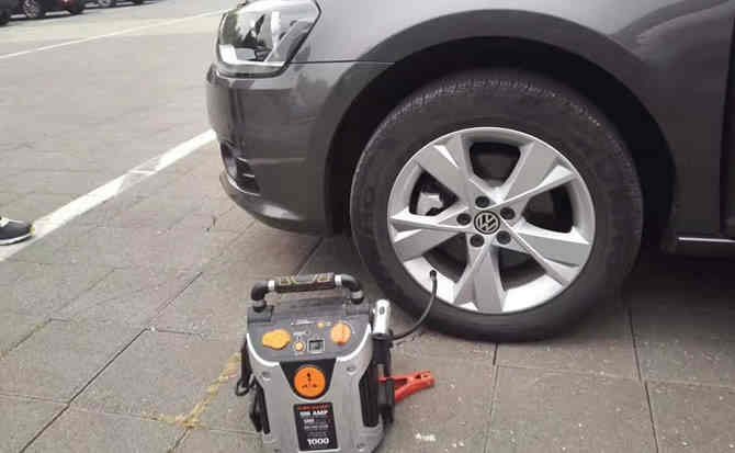 代县汽车搭电案例